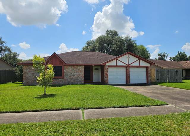 Property at 10010 Winding Trail Rd, La Porte, TX 77571, 3 beds, 2 baths