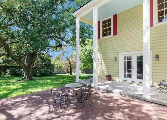 Property at 1106 Avenue O, Huntsville, TX 77340, 3 beds, 3 baths