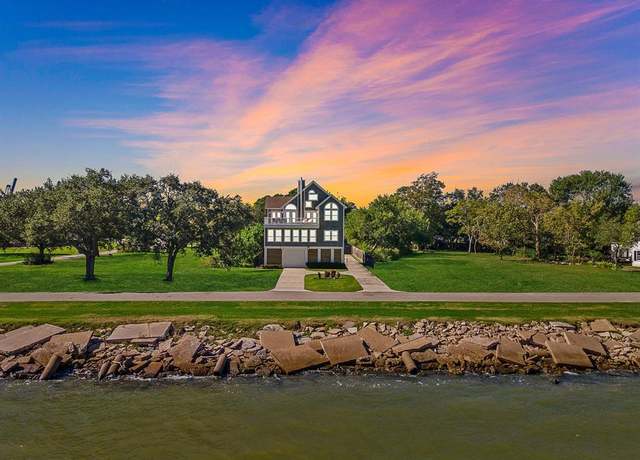 Property at 3418 Miramar Dr, Shoreacres, TX 77571, 5 beds, 3.5 baths