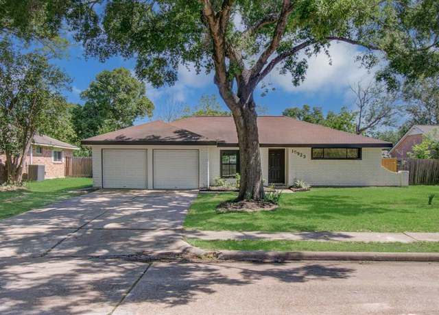 Property at 15923 El Camino Real, Houston, TX 77062, 4 beds, 2 baths