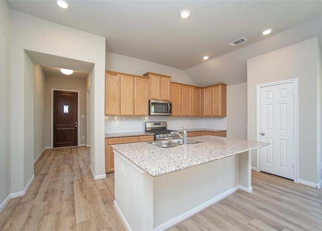 Property at 2926 Grand Hawthorne Rd, Conroe, TX 77385, 4 beds, 2 baths