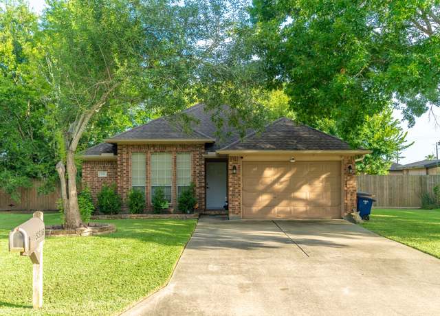 Property at 5516 Thistle Dr, Dickinson, TX 77539, 3 beds, 2 baths