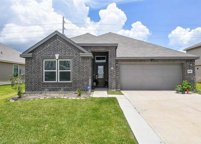 Property at 1334 Green Jay Ln, La Marque, TX 77568, 3 beds, 2 baths