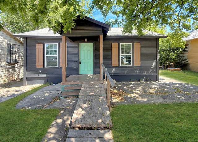 Property at 2619 E Houston St, San Antonio, TX 78202, 2 beds, 1 bath