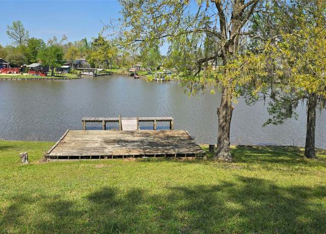 Property at 1357 Creeklake Dr, Onalaska, TX 77360