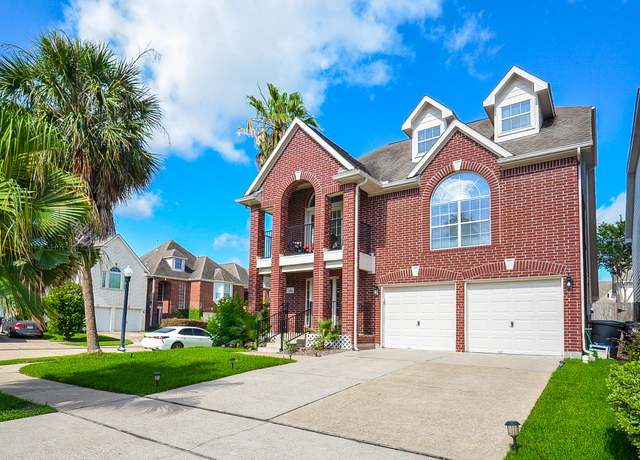 Property at 3654 Royal Royce Dr, Houston, TX 77042, 4 beds, 3.5 baths