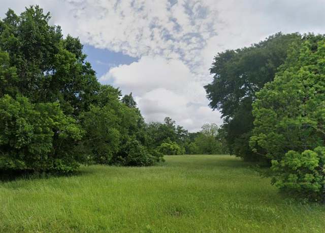 Property at 621 Pony Trl, Angleton, TX 77515