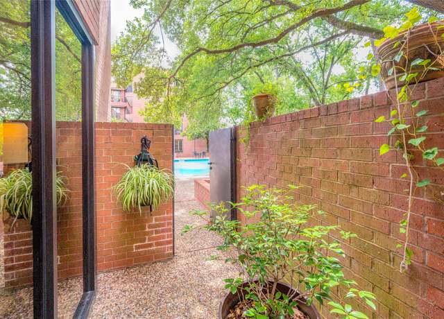 Property at 9333 Memorial Dr #114, Houston, TX 77024, 3 beds, 2.5 baths