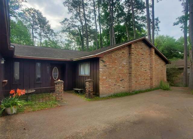 Property at 200 El Pinto Dr, Lumberton, TX 77657, 4 beds, 2 baths