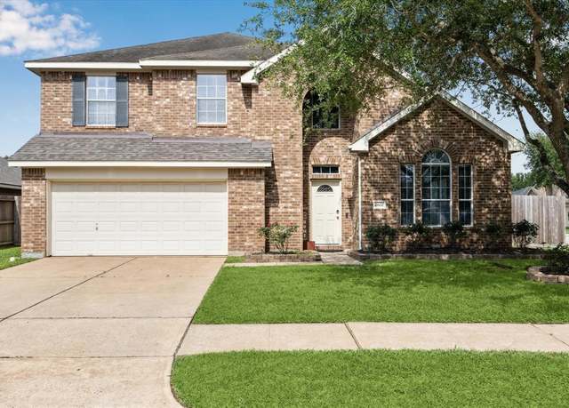Property at 2602 Courtyard Ln, Pearland, TX 77584, 4 beds, 3.5 baths
