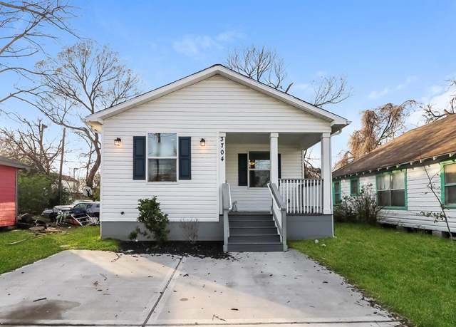 Property at 3704 Sauer St, Houston, TX 77004, 3 beds, 2 baths