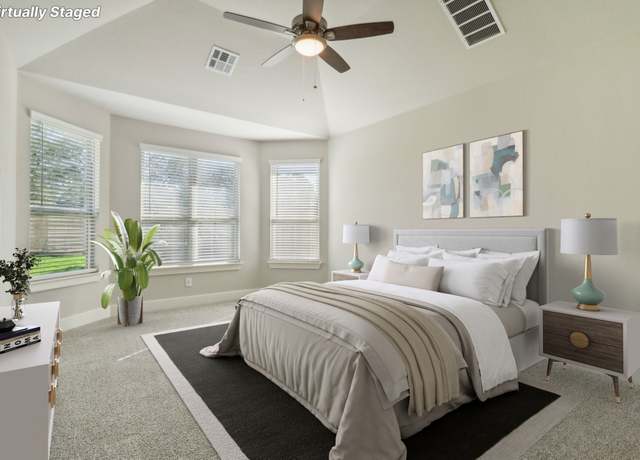 Property at 17728 Mill Manor Dr, Montgomery, TX 77316, 4 beds, 2.5 baths