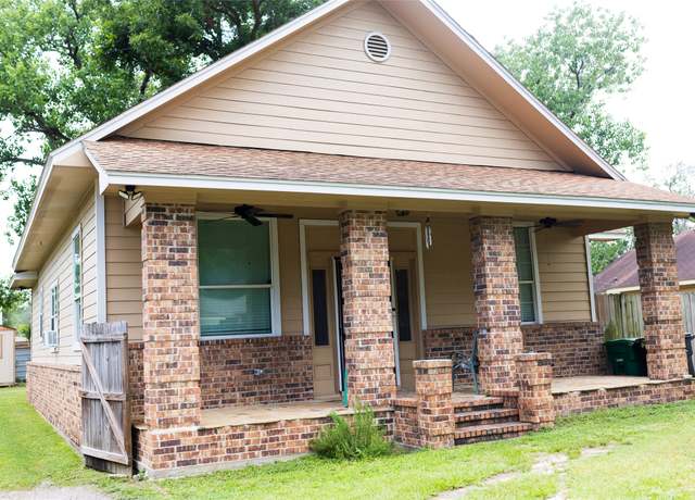 Property at 8309 Williamsdell St, Houston, TX 77088, 3 beds, 2 baths