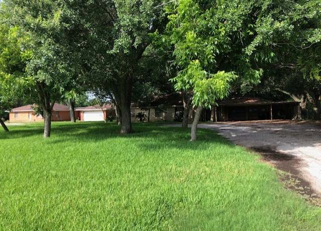 Property at 719 Burney Rd, Sugar Land, TX 77498, 3 beds, 2.5 baths