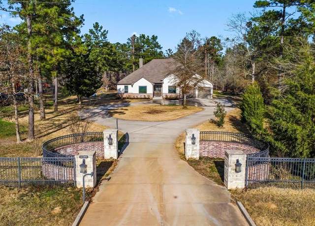Property at 11176 Heritage Ranch Rd, Conroe, TX 77303, 4 beds, 3 baths
