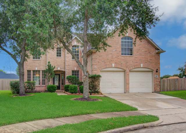 Property at 4602 Schiller Park Ln, Sugar Land, TX 77479, 5 beds, 3.5 baths