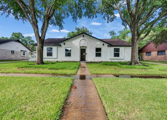 Property at 15510 Cobre Valley Dr, Houston, TX 77062, 4 beds, 2 baths