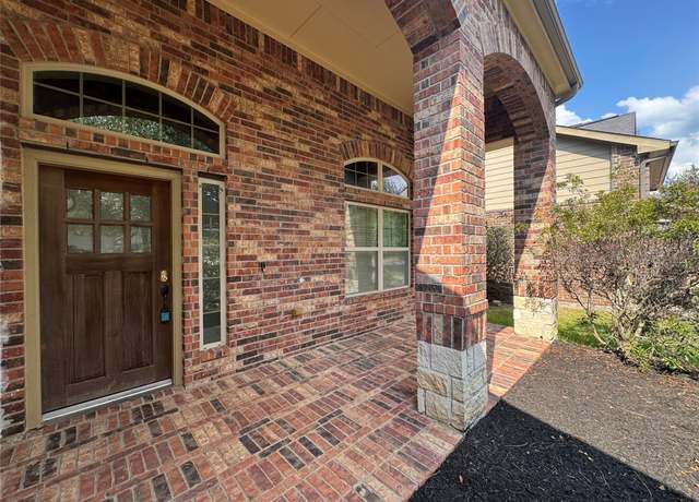 Property at 6 Painted Post Pl, Spring, TX 77389, 4 beds, 3.5 baths