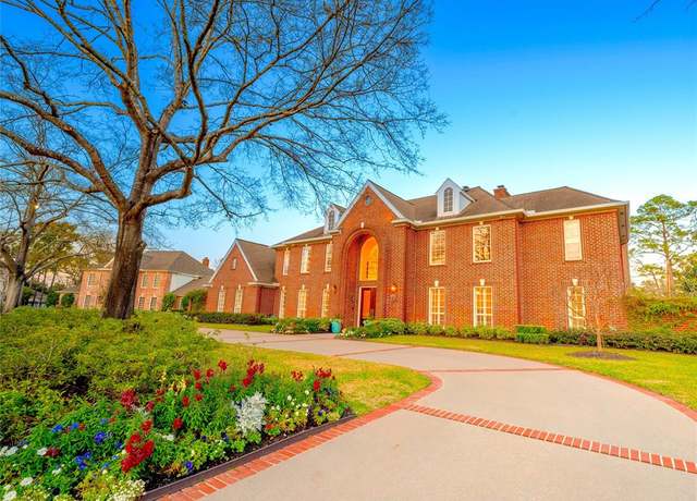 Property at 10811 Briar Branch Ln, Houston, TX 77024, 5 beds, 5.5 baths