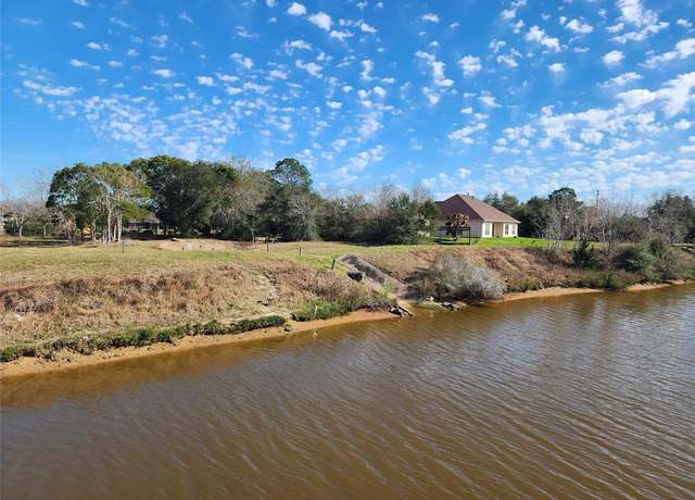 Property at 9015 Schiro Rd, Hitchcock, TX 77563