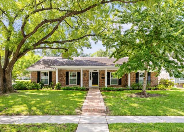 Property at 10603 Lynbrook Dr, Houston, TX 77042, 4 beds, 2.5 baths