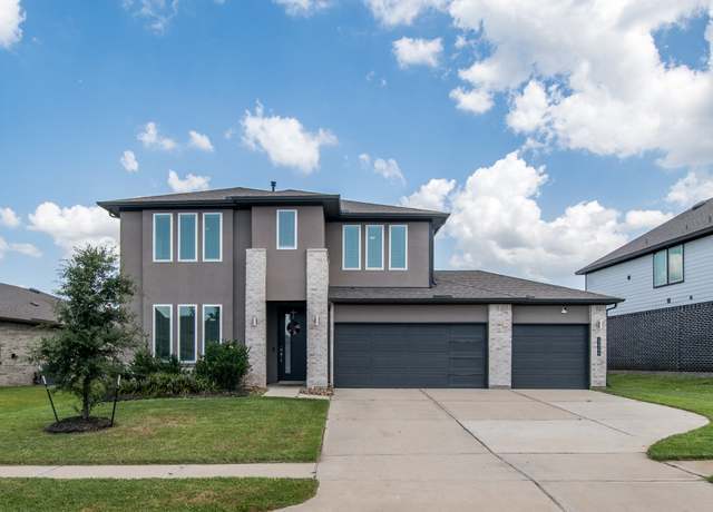 Property at 13344 Bear Creek Ct, Conroe, TX 77384, 5 beds, 3 baths