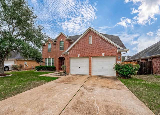 Property at 7610 Waterlilly Ln, Pearland, TX 77581, 4 beds, 2.5 baths