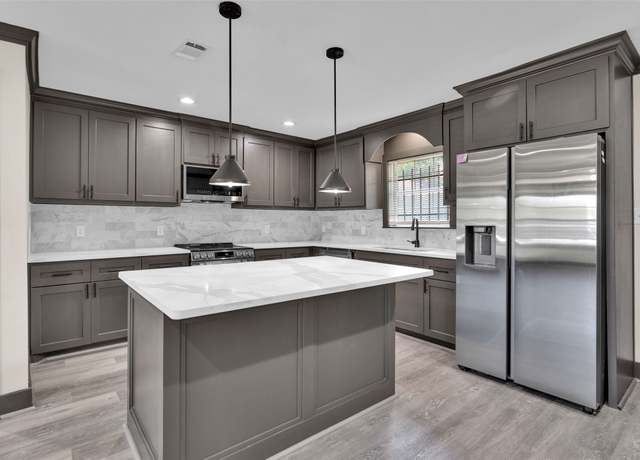 Property at 3346 Reeves St, Houston, TX 77004, 3 beds, 2 baths