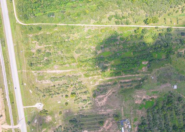 Property at 5032 Us-90 Alt, Eagle Lake, TX 77434