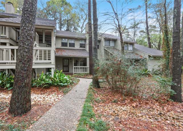 Property at 28 Sawmill Grove Ln, The Woodlands, TX 77380, 3 beds, 2.5 baths