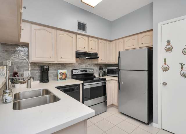 Property at 2626 Holly Hall St #1207, Houston, TX 77054, 2 beds, 1.5 baths
