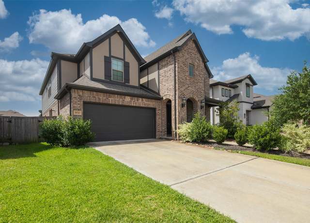 Property at 8930 Emerald Cane Dr, Missouri City, TX 77459, 5 beds, 4 baths