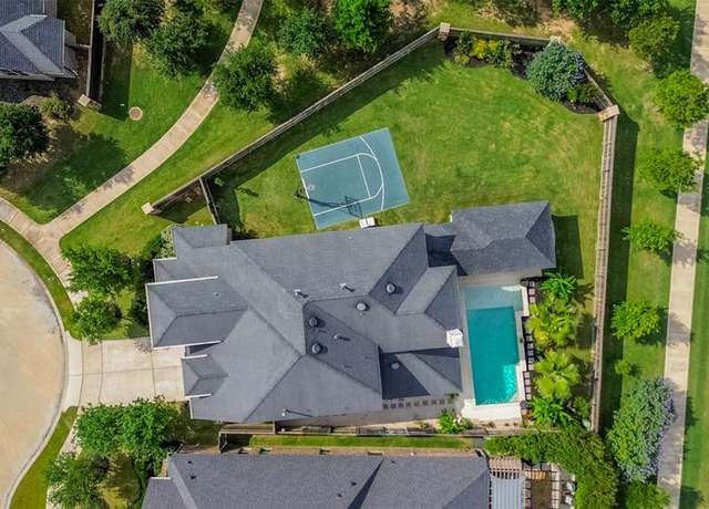 Property at 3838 Lake Falls Dr, Fulshear, TX 77441, 4 beds, 3 baths