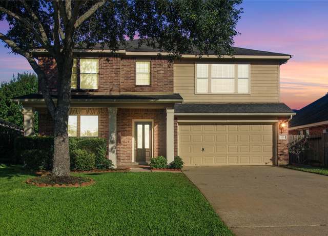 Property at 718 Rock Creek Ct, Rosenberg, TX 77469, 5 beds, 3 baths