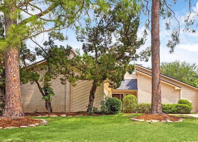 Property at 2719 Williams Grant St, Sugar Land, TX 77479, 3 beds, 2 baths