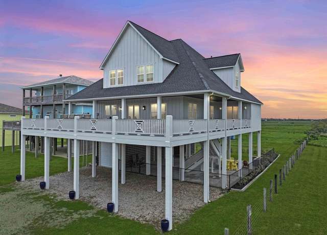Property at 189 Ocean Shores Dr, Crystal Beach, TX 77650, 5 beds, 4 baths