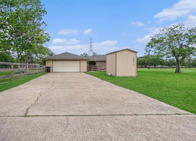 Property at 2211 Nancy St, Alvin, TX 77511, 3 beds, 2 baths
