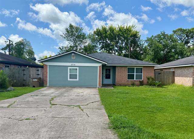 Property at 4714 E 36th St, Dickinson, TX 77539, 4 beds, 2 baths
