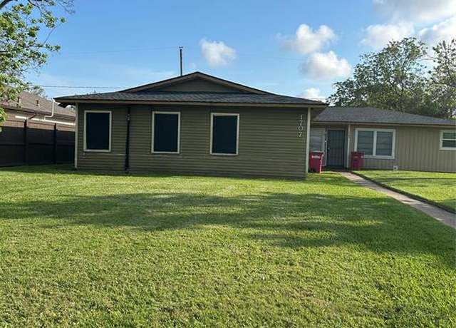 Property at 1707 W 7th St, Freeport, TX 77541, 1 bath