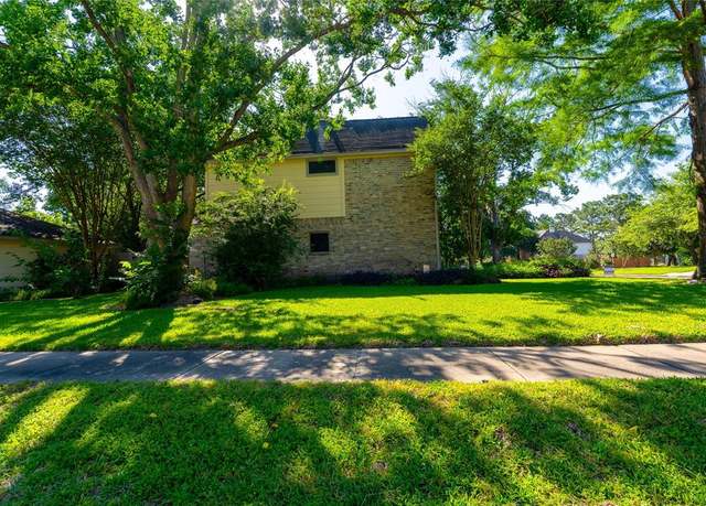 Property at 16526 Battlecreek Dr, Houston, TX 77095, 4 beds, 2.5 baths