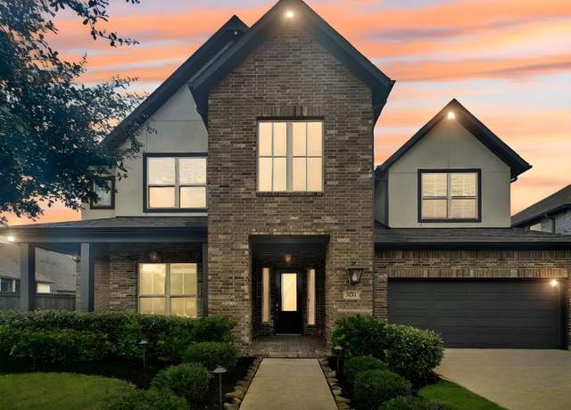 Property at 5011 Bent Tree Dr, Fulshear, TX 77441, 5 beds, 4.5 baths