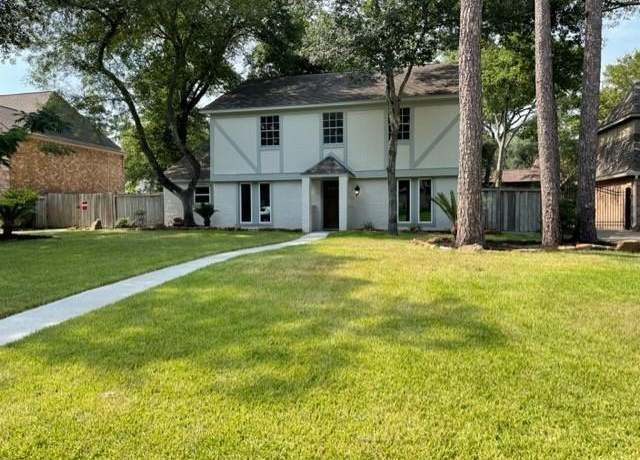 Property at 6322 Inway Dr, Spring, TX 77389, 4 beds, 3.5 baths
