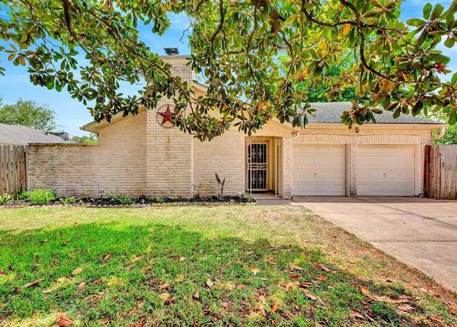 Property at 12215 Creekhurst Dr, Houston, TX 77099, 4 beds, 2 baths