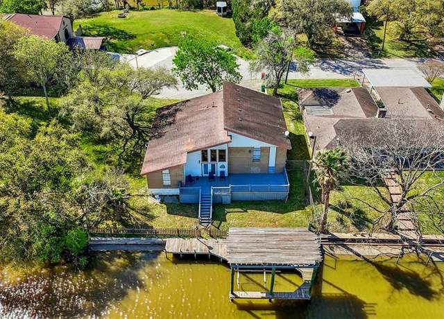 Property at 10 Dolphin Ln, Baytown, TX 77520, 4 beds, 2.5 baths
