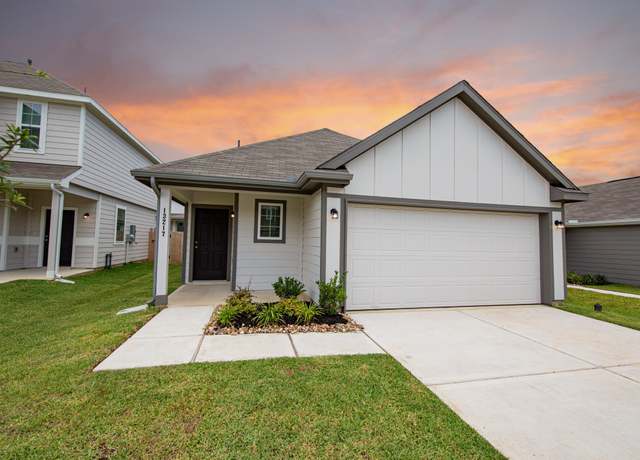 Property at 13217 Musky Dr, Conroe, TX 77384, 4 beds, 2 baths