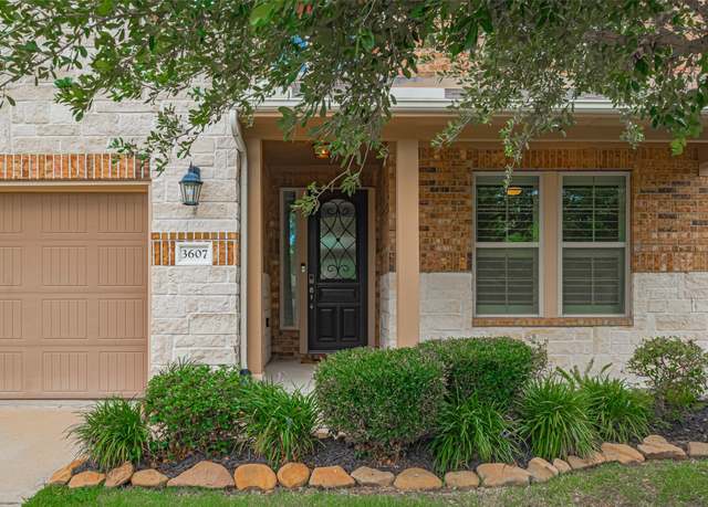 Property at 3607 Bartlett Way Dr, Pearland, TX 77581, 4 beds, 3 baths