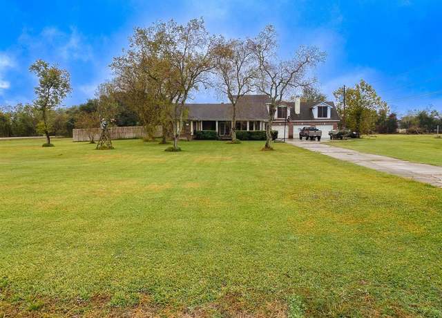 Property at 13626 County Road 282, Alvin, TX 77511, 4 beds, 3 baths