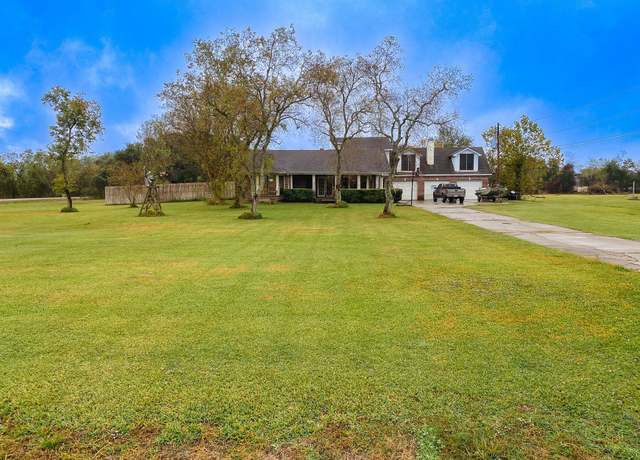 Property at 13626 County Road 282, Alvin, TX 77511, 4 beds, 3 baths
