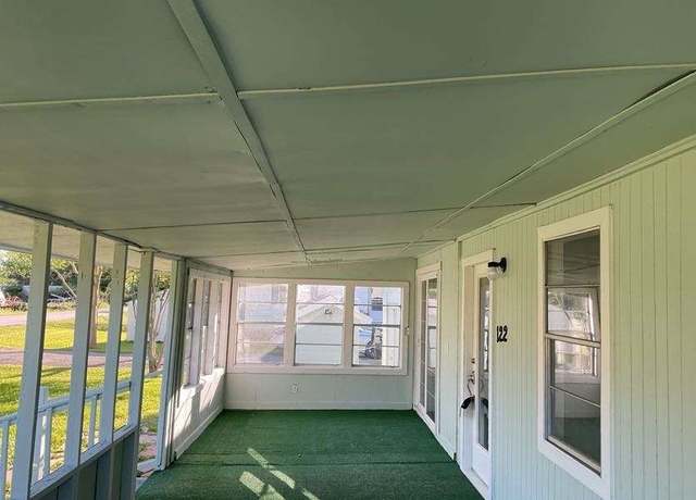 Property at 122 S Circle Dr, Liverpool, TX 77577, 2 beds, 1 bath
