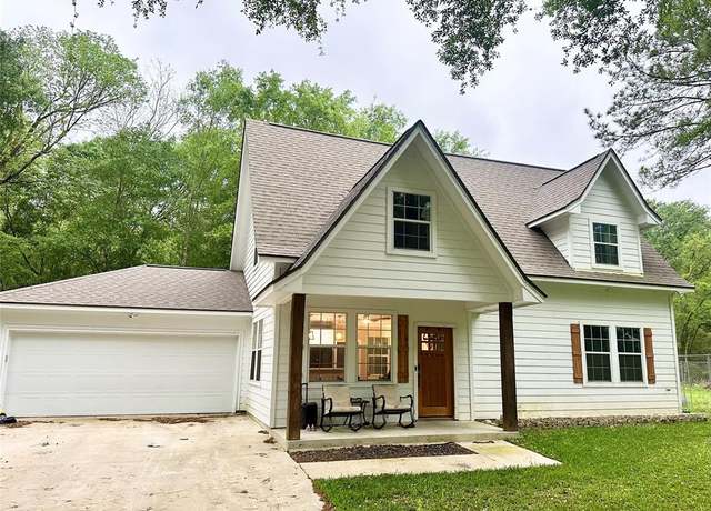 Property at 245 Raider Ln, Lumberton, TX 77657, 3 beds, 2.5 baths